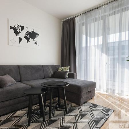 Millennium Union Apartment Warsawa Bagian luar foto